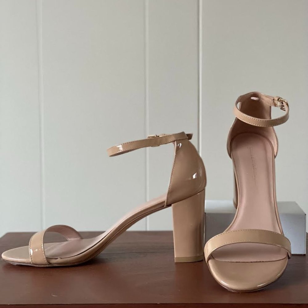 Stuart Weitzman Size 9 Nearlynude Nude Patent Leather Ankle Strap Sandals